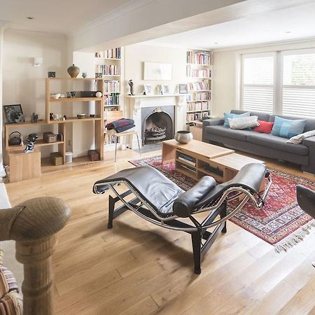 Stylish Family Home In Battersea Vr ลอนดอน ภายนอก รูปภาพ